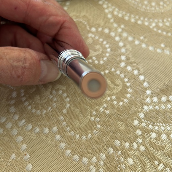 Beauticontrol, Two Platinum Regeneration Age-Defying concealers medium color NIB - Picture 3 of 5